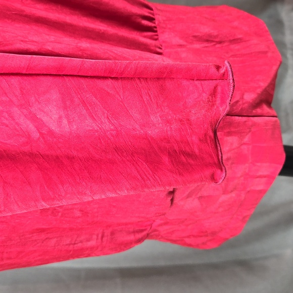 Diane Kroe red sheen dolman long sleeve boat neck top, size small - Picture 5 of 9